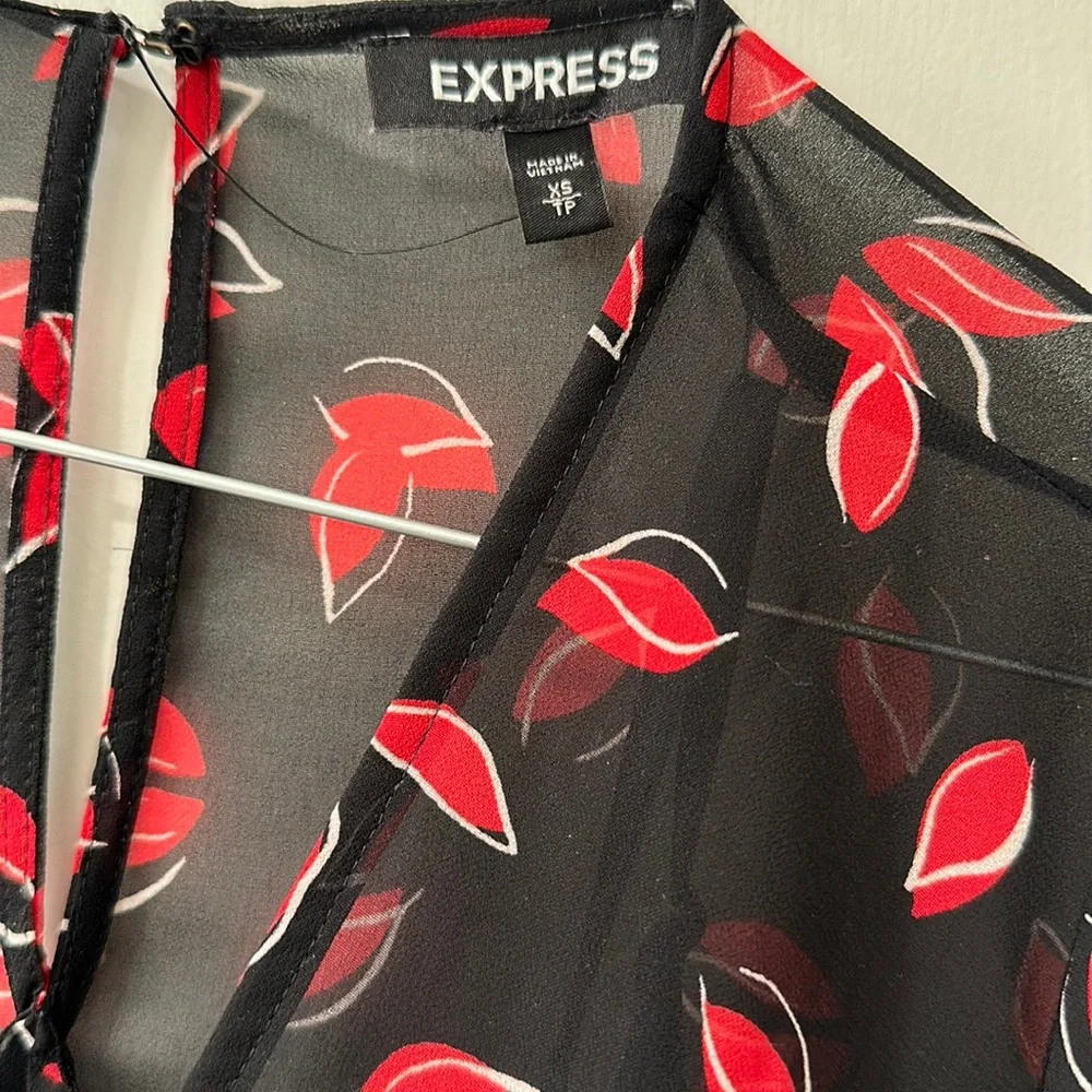 Express Romper - Picture 3 of 6